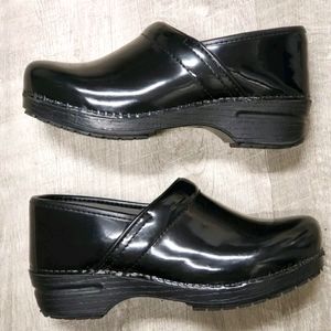 DANSKO Pro XP 2.0 Black Patent leather  Sz40